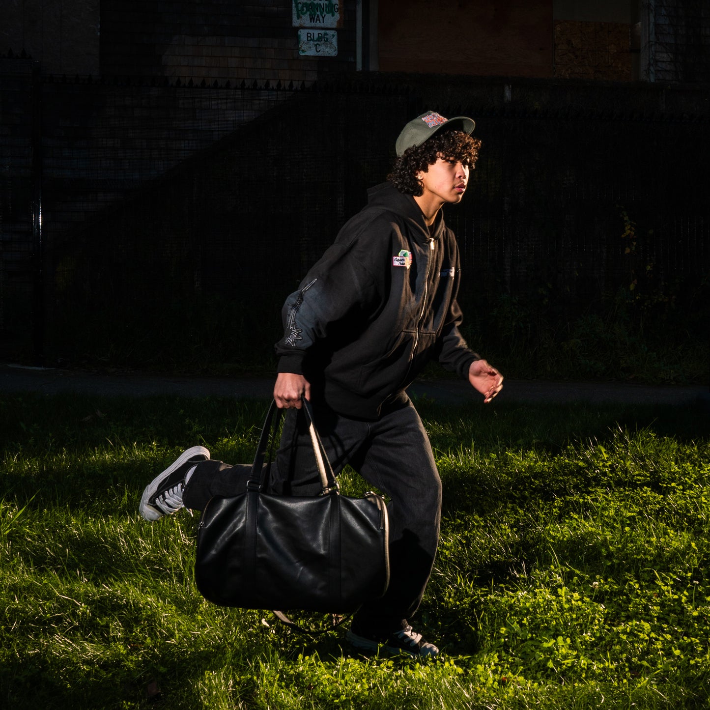 BLACK SUN-FADED ZIPUP HOODIE